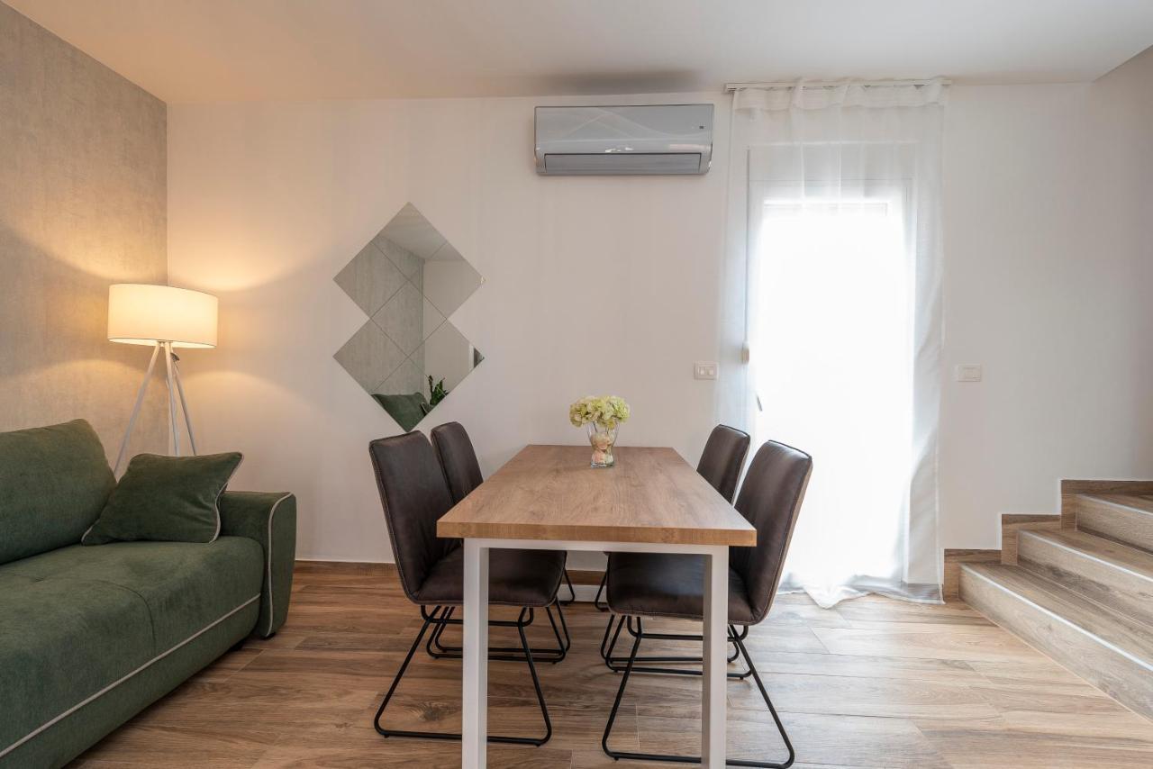Luxury Apartments - La Vir 1 & 2 Exterior photo
